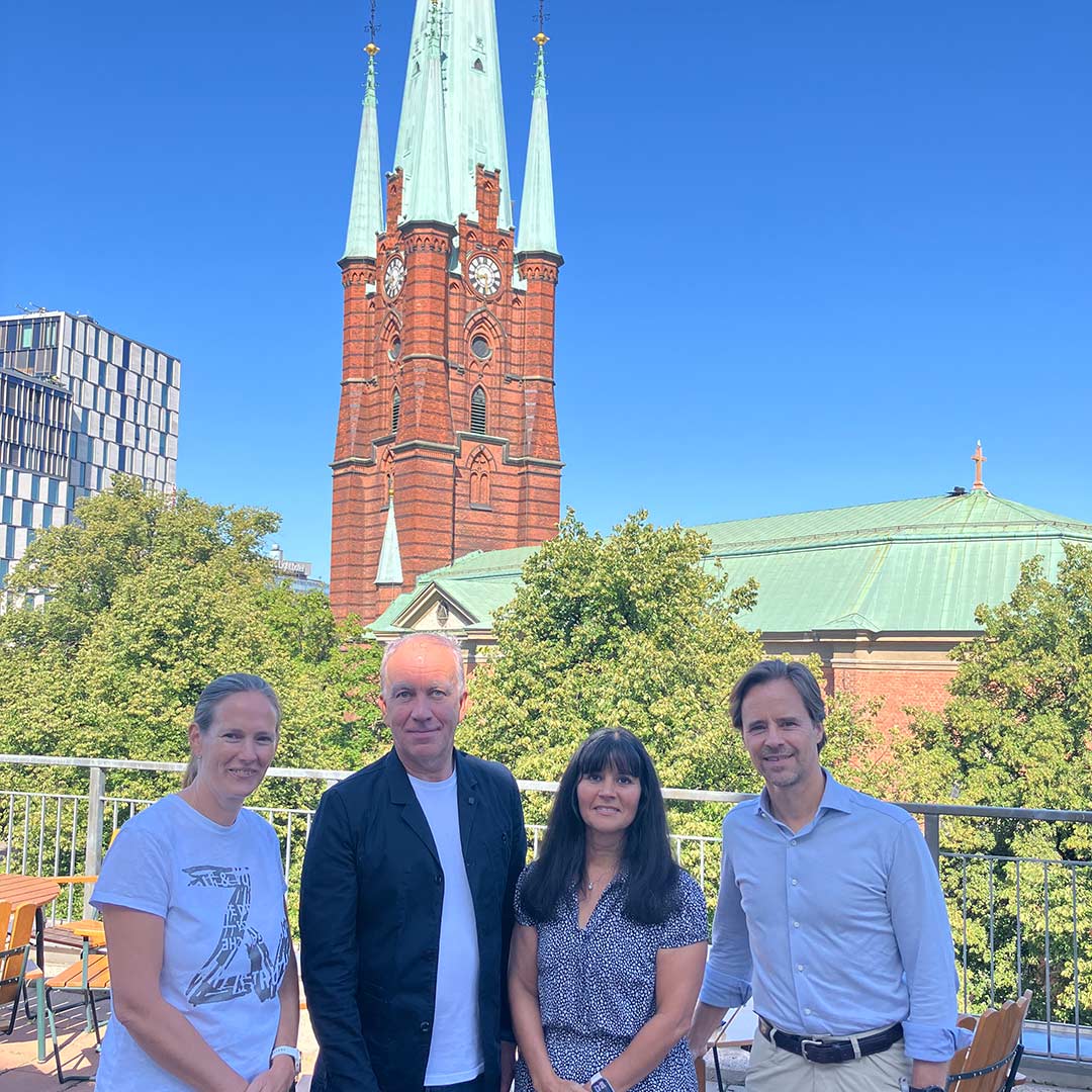 Bild på medarbetare från Stockholms Stadsmission och Afa Fastigheter.